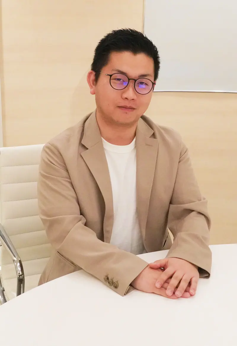代表取締役 湯地崇博